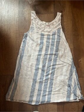 Roxy mini dress